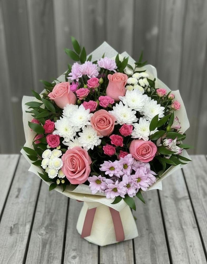 Букет цветов из: Альстромерии, Гвоздики, Розы и Хризантемы в Скобелевской Краснодарский край