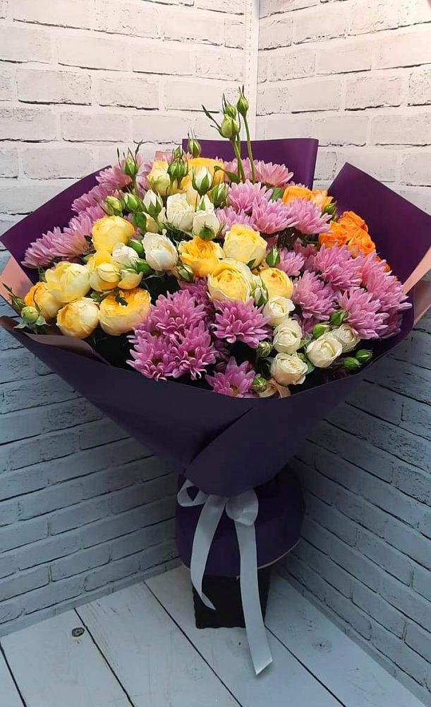 Букет цветов из: Хризантемы и Розы в Скобелевской Краснодарский край