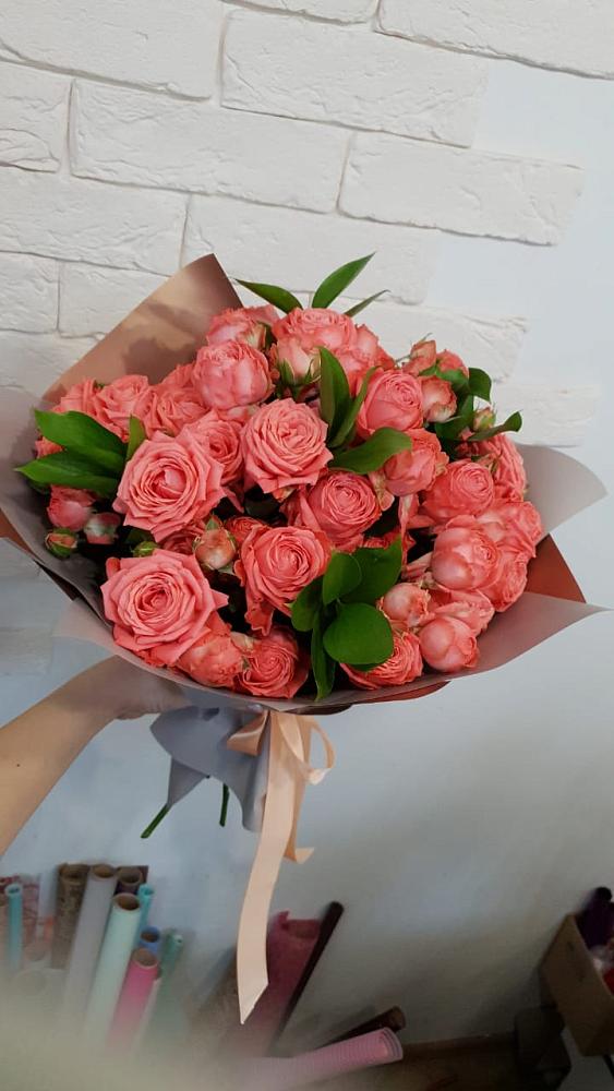 Букет цветов из: Розы в Скобелевской Краснодарский край