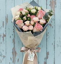 Букет цветов из:  Розы в Скобелевской Краснодарский край