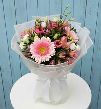 Букет цветов из:  Герберы, Альстромерии и Лизиантусы #REPLACE_PRED# Скобелевской Краснодарский край
