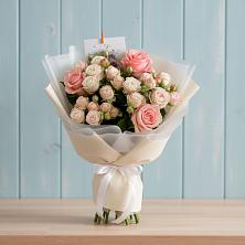 Букет цветов из:  Розы в Скобелевской Краснодарский край