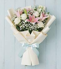 Букет цветов из:  Лилии в Скобелевской Краснодарский край