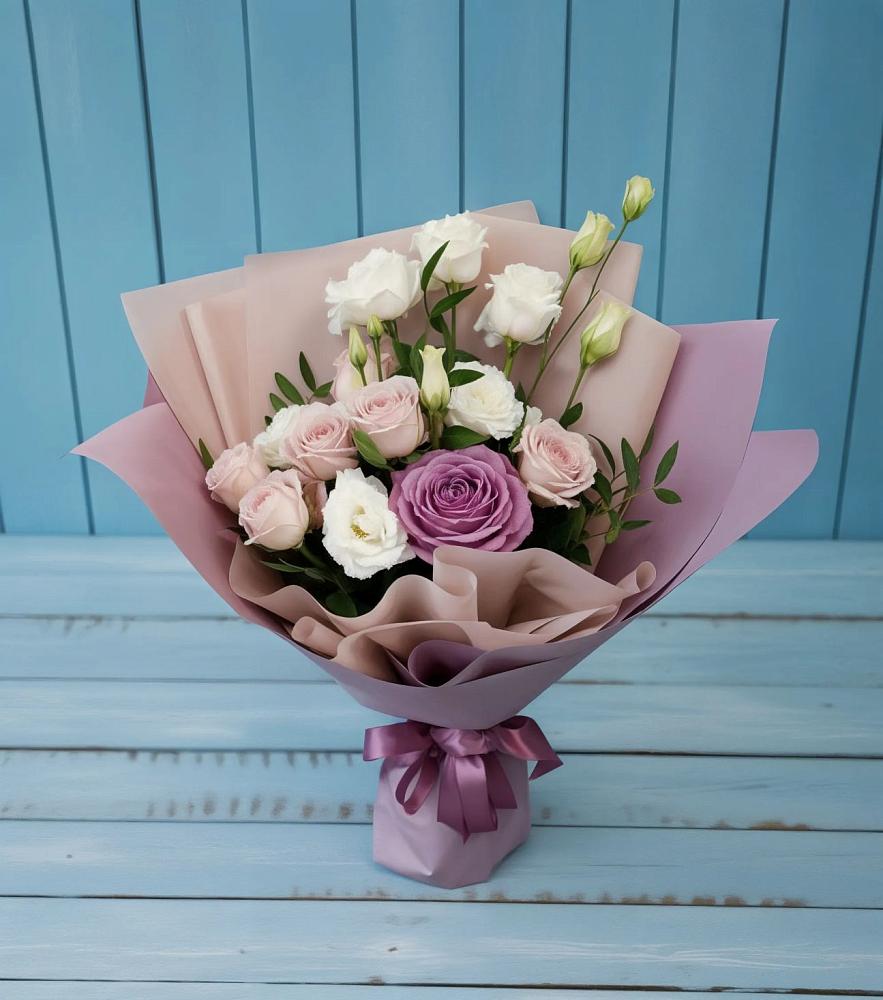 Букет цветов из: Розы и Лизиантусы в Скобелевской Краснодарский край